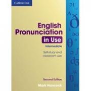 English Pronunciation in Use Intermediate (2nd Edition) with Answers